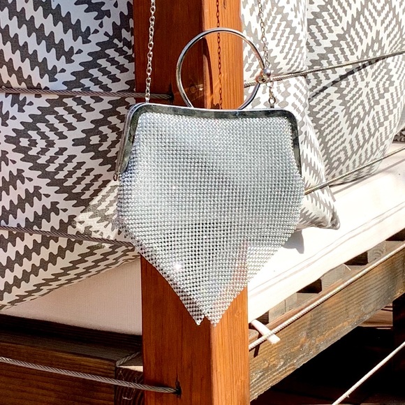Rhinestone Clutch Crossbody Flowy mesh - Picture 7 of 15